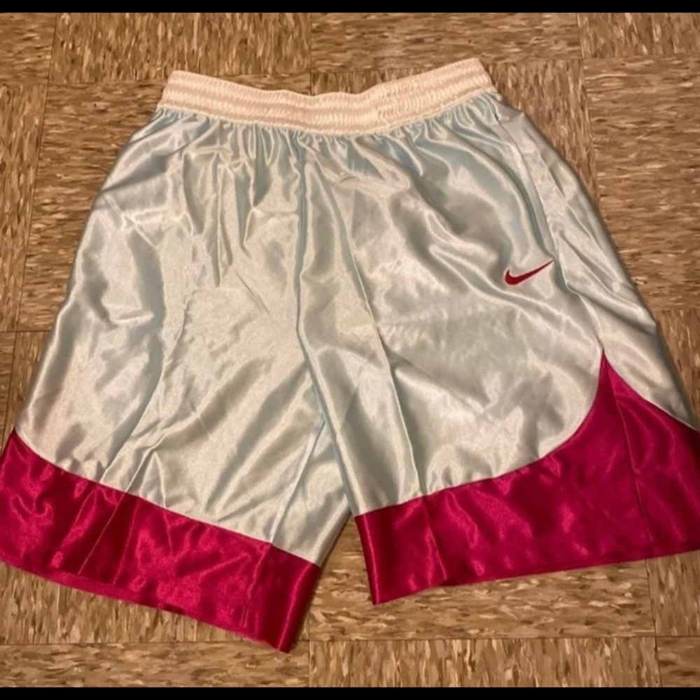 Nike Basketball Shorts Large
